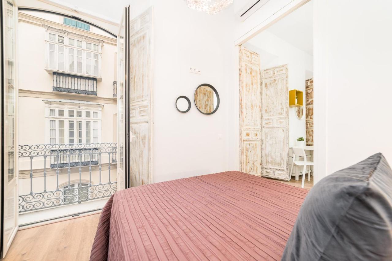 Suite Homes Uncibay Square マラガ エクステリア 写真