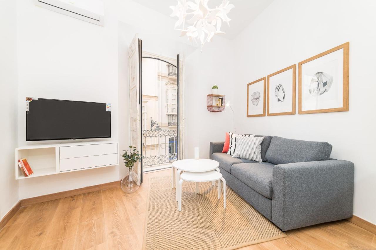 Suite Homes Uncibay Square マラガ エクステリア 写真